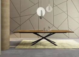 Tavolo allungabile con piano in rovere e base in metallo Wizzard di Fratelli Mirandola