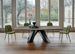 Tavolo a botte Twist in legno con base in metallo di Ingenia