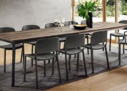 Tavolo allungabile Mauro Super Rettangolare con top effetto legno e gambe in metallo di La Primavera