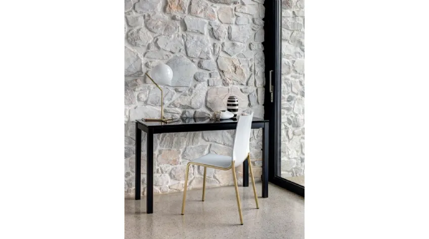 Tavolo consolle allungabile Mago di Bontempi moderno con piano in vetro