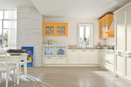 Cucina Classica Country 1 Magnolia e Zafferano di GM Cucine