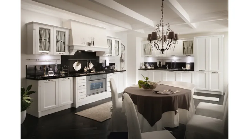 Cucina Classica lineare in laccato finitura Neve con top in marmo nero Sweet Kitchen Classic Melody di Callesella