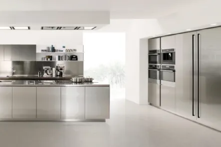 Cucina Design lineare in acciaio inox Free Steel di Euromobil