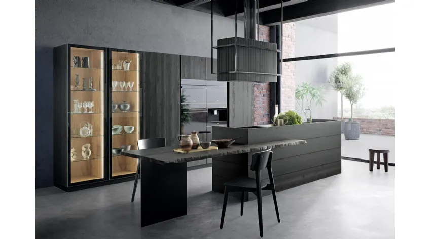 Cucina Moderna lineare in abete liquirizia spazzolato e laccato metal con penisola Atelier Urban di Callesella