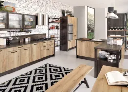 Cucina Moderna con isola Kyra in melaminico Rovere Vintage Naturale e laccato Peltro di Creo
