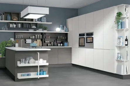 Cucina moderna con penisola Luna 05 in Rovere e melaminico di Lube