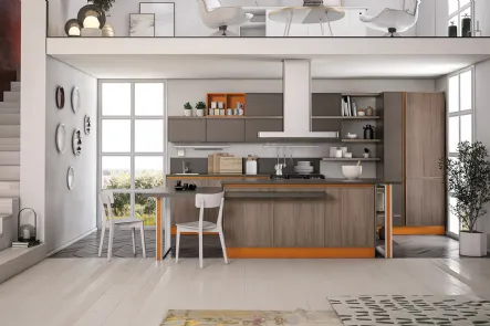 Cucina Moderna con isola Rewind finitura Frassino Creta e laccato opaco Cuoio di Creo