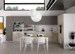 Cucina Moderna angolare Rewind 08 finitura Rovere gessato e laccato opaco Grigio Piombo di Creo