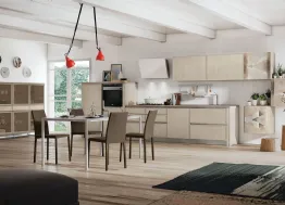 Cucina Moderna lineare Rewind finitura Pine Polar e pensili con decoro di Creo