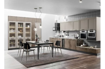 Cucina Moderna lineare Smart finitura Malta Bronzo e Pet Sahara Supermatt di Creo